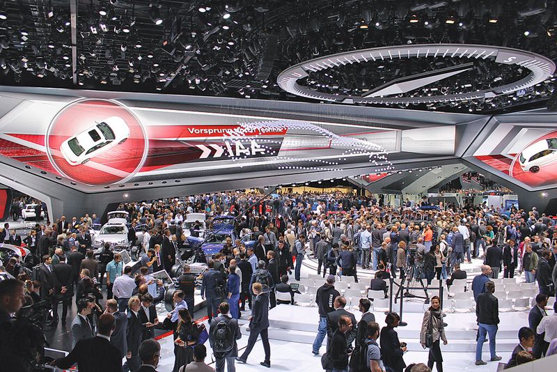 Amazing display of innovations: The number of world premieres at this year's IAA amounts to 210 with 26 European and 30 German premieres. (Source: Schulz)