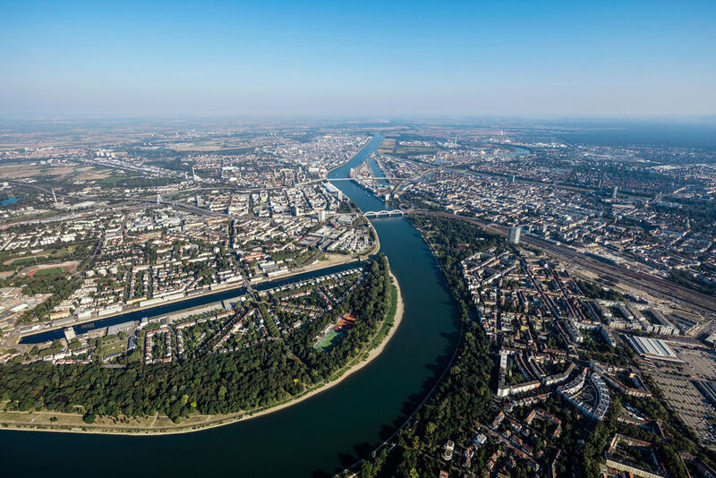 BASF will die gesamte Infrastruktur inklusive der Anlagen zur Produktion von Chlorformiaten und Säurechloriden am Verbundstandort Ludwigshafen grundlegend modernisieren. (BASF)