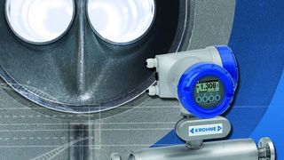 Das Doppelrohr-Messgerät Optimass 1300 mit zwei geraden Messrohren besitzt einen optimierten Strömungsteiler, der den Druckverlust minimiert.  Bilder: Krohne (Archiv: Vogel Business Media)