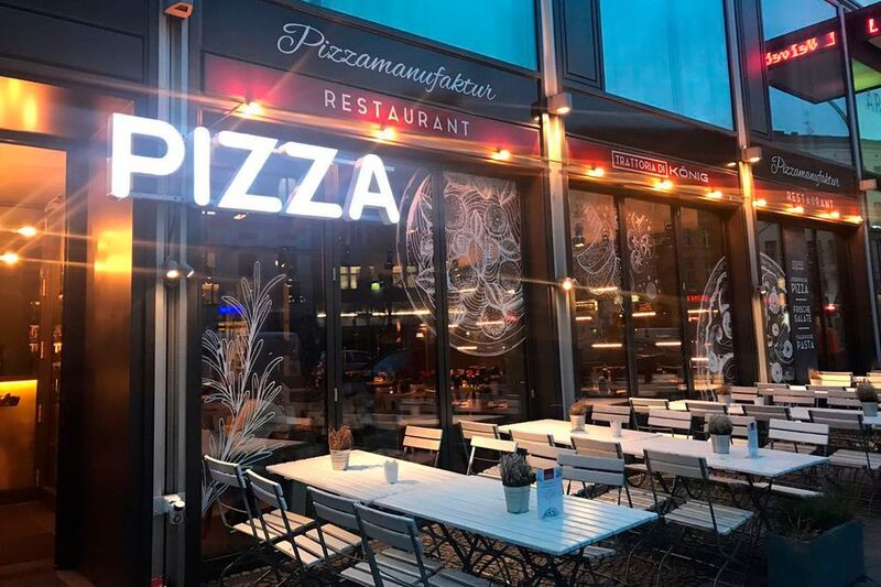 Jede Menge Platz: Im Innenraum hält die Trattoria di König 80 Plätze bereit, auf der Terrasse kommen 20 weitere hinzu. (Autohaus König)