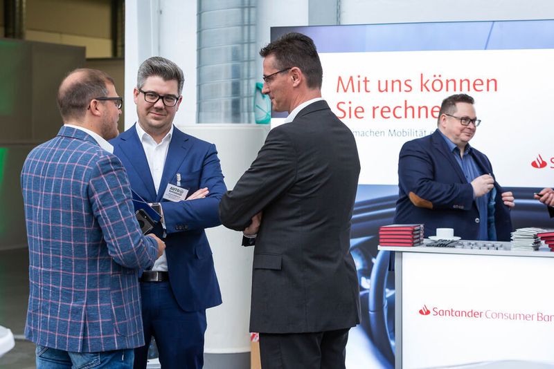 ... und der Santander Consumer Bank, ... (Stefan Bausewein)