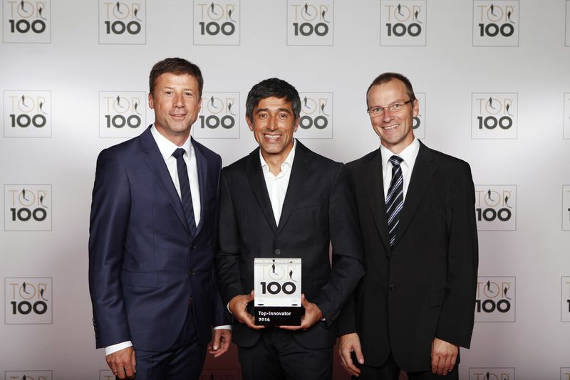 Peter Nüdling, Geschäftsführender Gesellschafter (links), und Ralf Schnorrer, Leiter Finanzen und Controlling, von der Stockert GmbH. Das Unternehmen entwickelt und produziert beispielsweise Systeme zur Behandlung von Herzrhythmusstörungen. Dabei bezieht der Top-Innovator das Know-how von Kunden, Lieferanten und externen Partnern, etwa Universitäten, in die tägliche Arbeit ein. (KD Busch/Compamedia)