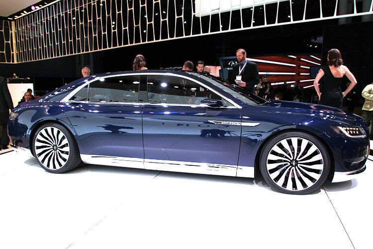Bentley erwartet sich von der Auto Show einen Neuanfang. (Foto: auto-medienportal.net/Jens Meiners)