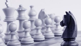 In vielen Fällen funktioniert eine Matrixorganisation nicht richtig, weil die alten hierarchischen Strukturen in den Köpfen fortbestehen. (Bild: imagedb.com - Fotolia.com)