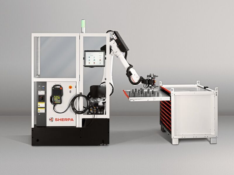 Automatisierung von Werkzeugmaschinen: Das Stuttgarter Unternehmen Sherpa Robotics hat den Sherpaloader auf den Markt gebracht – eine kameragesteuerte Roboterzelle speziell für die Be- und Entladung von CNC-Maschinen.  (Christiane Bach/Zimmer Group)