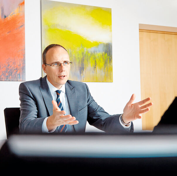 Innenminister Peter Beuth sieht IT-Sicherheit und eGovernment-Gesetz im Mittelpunkt der Strategie (Bild: Innenministerium Hessen)