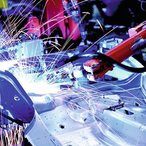 Bis zu 75 Prozent des gesamten Industrie-Energiebedarfs werden für die Steuerung von industriellen Elektromotoren verbraucht.