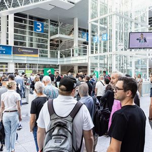 In diesem Jahr mit mehr Ausstellern, erweitertem Vortragsprogramm und neuen Self-Guided Tours(Bild:  Sara Barth, Basel)