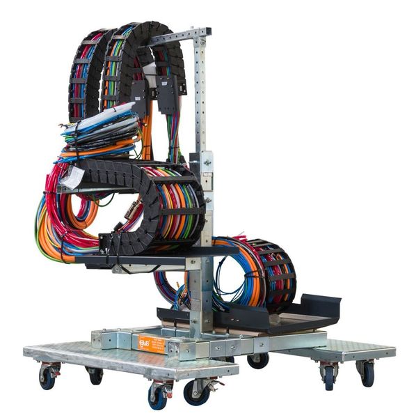 Das Bild zeigt das Transportsystem Readychain Rack Light. (Bild: Igus)