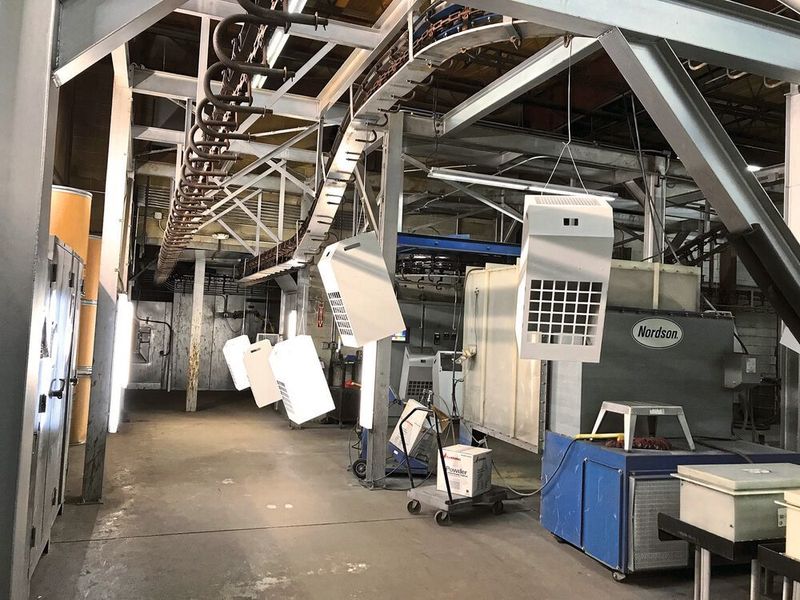 Mithilfe von Überstunden und Wochenendarbeit gelang es, die ersten Ventilatoren zusammen mit den Metallgehäusen innerhalb von zwei Wochen zu liefern. (EBM-Papst)