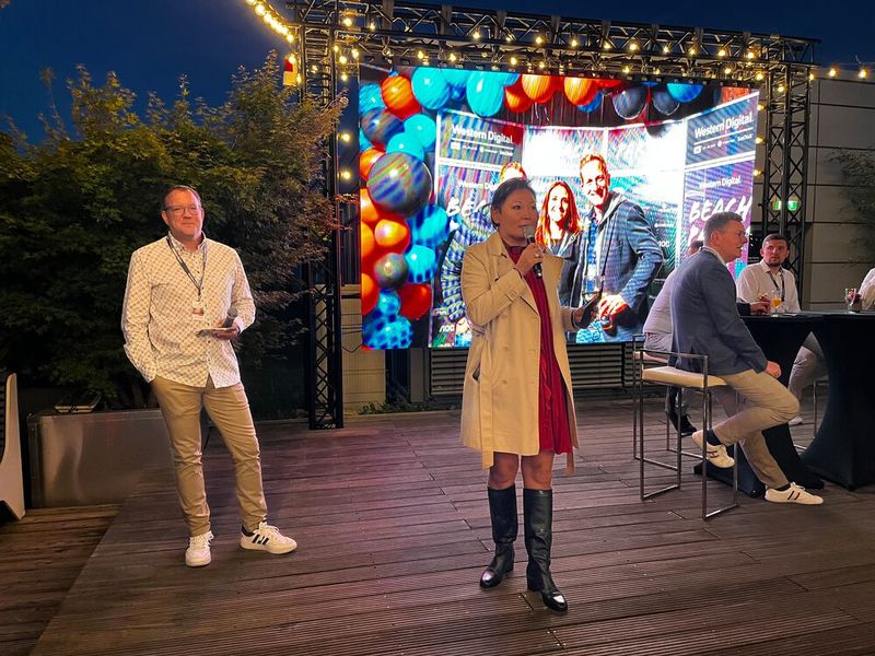 Gastgeberin Miriam Franke, Western Digital, begrüßt die Gäste. (Bild: Vogel IT-Medien GmbH)