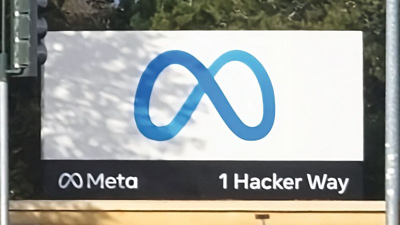 Der Meta-Konzern hat für den Ausbau seiner KI-Kapazitäten einen über fünf Jahre währenden Vertrag über GPU- und CPU-Lieferungen geschlossen. Vereinbart ist die Lieferung von bis zu 6 Gigawatt an GPU-Rechenleistung mit einem Gesamtwert von etwa 60 Milliarden US-Dollar.(Bild:   / CC0)