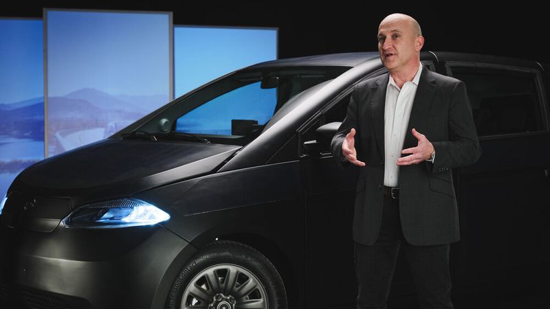 Per Online-Schaltung erklärte Thomas Hausch, Chief Technology Officer von Sono, die Grundsätze des E-Autos Sion. (BildSono Motors)