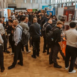 „Volle Hütte“ in der Carl-Benz-Arena in Stuttgart.(Bild:  Camilo Amaya)