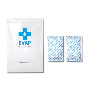 Für Outdoor- und Wintermenschen: Wenn das Handy ins Wasser oder in den Schnee fallen sollte, einfach in den Evap-Beutel stecken und warten, bis dieser das Smartphone getrocknet hat (K39723EU; UVP: 19,99 Euro).