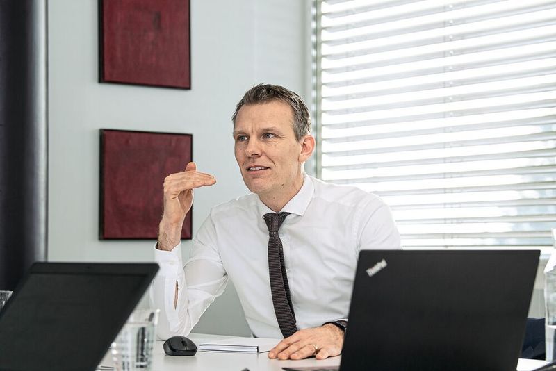«Das erste Quartal 2020 war eine Art wirtschaftliche Sturmflut, es haben sich zwei Szenarien überlagert.» Josua Burkart, M.A. HSG, Managing Director (Thomas Entzeroth)