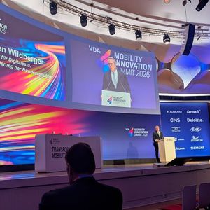 Dr. Karsten Wildberger, Bundesminister für Digitales und Staatsmodernisierung der Bundesrepublik Deutschland nannte Indien als Markt, der verschiedenen Technologiethemen nicht nur aufgeholt, sondern Deutschland sogar überholt habe.(Bild:  Stefanie Eckardt)