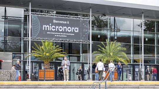 Le salon Micronora est un événement organisé par l’association Micronora qui promeut  les microtechniques et la précision en France et à l’international. (Source :  Micronora)