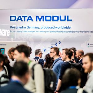 Data Modul zeigt in Halle 1, Stand 368 u. a. das Wheel on Display (WoD), ein modulares HMI-Konzept, das sich besonders für präzise, intuitive Bedienaufgaben in der Medizintechnik eignet.(Bild:  Data Modul)