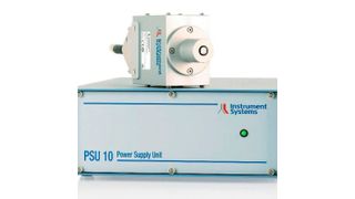 Kalibriernormal ACS-570 mit der kompakten Strom- und TEC-Steuereinheit PSU 10. (Instrument Systems)