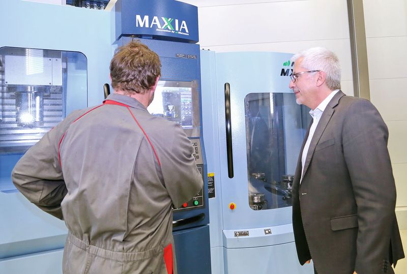 Die Hochleistungs-Bearbeitungszentren von Matsuura im Showroom von Newemag. Die Marke Maxia steht für eine grosse Auswahl an hocheffizienten Vertikal-, Horizontal- und 5-Achsen-Bearbeitungszentren sowie flexiblen Fertigungszellen.  (Anne Richter, SMM)