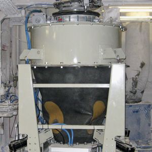 Shuttle mit Gummikonus in der Feuerfest-Branche(Bild:  Emde)