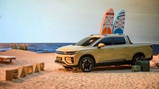 Geely hat die Merke Radar vorgestellt. Das erste Modell soll Ende des Jahres auf den Markt kommen: der Radar R6. (Bild: Geely)