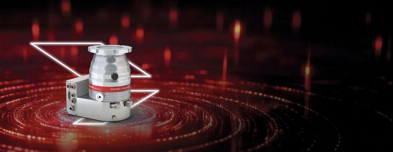 Abb.1: Fehler passieren jedem. Die 10 häufigsten Fehler beim Einsatz von Turbomolekular-Vakuumpumpen zeigt dieser Beitrag – und gibt Tipps, wie man korrekt mit den Geräten umgeht.(Bild:  Pfeiffer Vacuum)