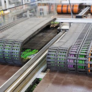 Energieketten von Igus sind in der Türkei immer mehr gefragt, weshalb das Kölner Unternehmen eine eigene Filiale in Istanbul eröffnet hat.