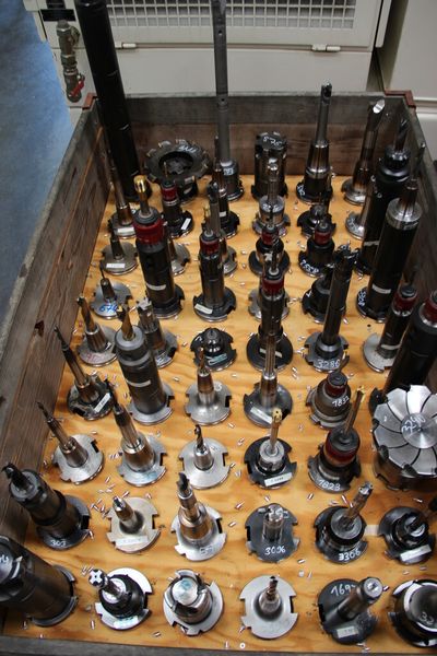 Fräswerkzeuge stehen in (fast) allen Größen bereit. (Sonnenberg)