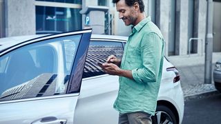 Das private Auto in der Stadt könnte bald zum Auslaufmodell werden. Im Rahmen des neunten Energiedialogs der Region Mainfranken diskutierten Experten über die Mobilität der Zukunft.  (Park Now)