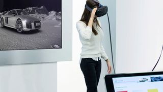 Audi-Kunden können die Modelle des Ingolstädter Autobauers am Münchner Flughafen künftig virtuell erleben. (Audi)
