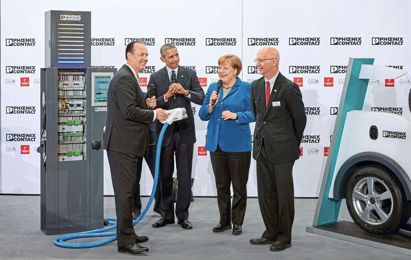 Bild 6: 2016 präsentiert Phoenix Contact auf der Hannover Messe das neue Schnellladesystem mit HPC (High Power Charging Technology). (Bild: Phoenix Contact)