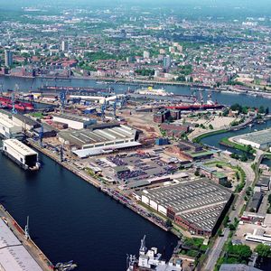 Der Hamburger Schiffbauzulieferer Blohm + Voss Industries wird von SKF übernommen.