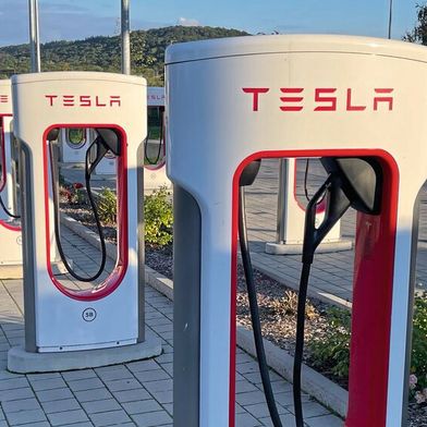 Nicht viel los bei Tesla – zumindest der Neuwagenabsatz in Deutschland und Europa war zuletzt stark rückläufig. (Bild: Grimm – VCG)