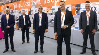 Die erweiterte Geschäftsführung von Igus (v.l.): Michael Blass, Gerhard Baus, Frank Blase, Tobias Vogel und Artur Peplinski.
 (Igus GmbH)