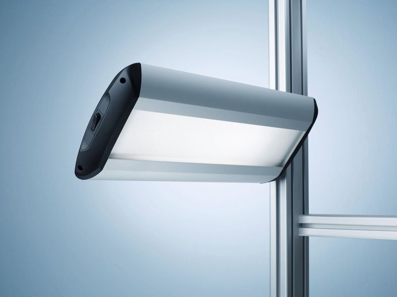 Die Leuchtmittel der LED-Leuchten tragen hingegen mit einer Lebensdauer bis zu 50.000 Stunden und mehr und ... (Bild: Waldmann)
