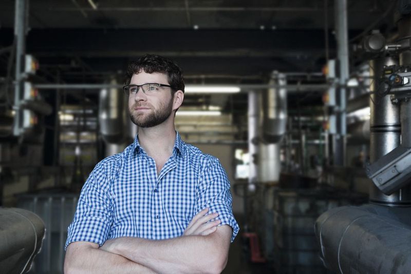 Seinen landwirtschaftlichen Hintergrund und den Ingenieur beruflich unter einen Hut zu bringen, war für Bernhard Böcker-Riese kein Spagat, sondern die logische Konsequenz aus seiner Liebe zur Natur und seiner Begeisterung für erneuerbare Energien. (Fabian Stürtz / VDI)