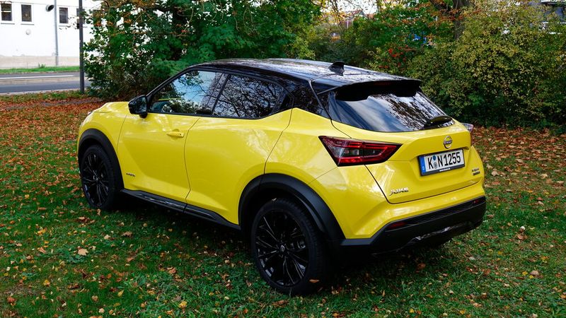 Die Änderungen betreffen allerdings weniger das Äußere des SUV, ... (Bild: Rosenow – VCG)