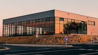 Gut sichtbar: Allrad Schmitt ist jetzt in Kist zu finden. (Bild: Allrad Schmitt)