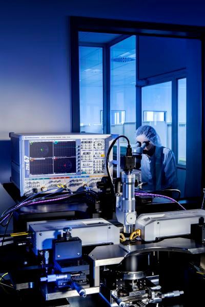 Entwicklung: High-End-Vektor-Netzwerkanalysatoren R&S ZVA sind eine hervorragende Lösung für Verstärker- und Mischermessungen, gepulste Messungen, On-Wafer-Messungen und mehr. (Bild: Rohde & Schwarz)