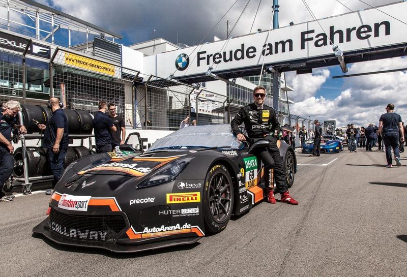 Im Rahmen der ADAC GT Masters setzt das Team Callaway eine 600 PS starke Corvette C7 GT3-R mit 6,2-Liter V8 Motor ein. An dieser Corvette wird der Heckflügel in einer neuartigen dreidimensionalen Sandwichbauweise hergestellt und in ausgewählten Bereichen mit einer bionischen Oberflächenstruktur nach dem Vorbild des Mako-Hais versehen. (Frimo Group)