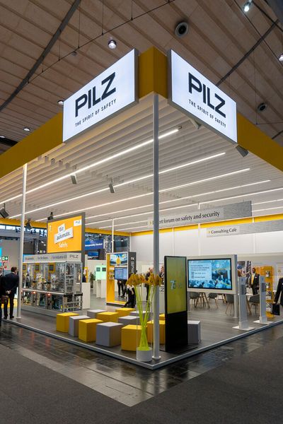 Bei Pilz erfuhr man unter anderem vom aktualisierten Leistungsspektrum zur Maschinen-Validierung als Service. Maschinenhersteller und Betreiber sollen in Abhängigkeit vom jeweiligen Projekt beim Umfang der Validierungsdienstleistung zwischen drei Levels wählen können, was eine passgenaue Intensität und einen angemessenen Detailgrad der Validierung bewirken will. (Bild: Vogel Communications Group)