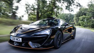 Der 620R ist das stärkste und schärfste Modell der McLaren Sports Series. (Bild: McLaren)
