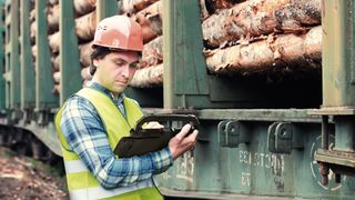 lumber-management-ux10-300dpi (©Getac - Mehr Effizienz in der Forstwirtschaft mit robusten Getac Computerlösungen)