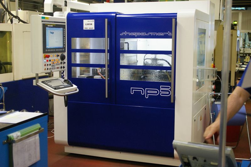 Afin de se distinguer de la concurrence à savoir des fabricants d'outils allemands, l'entreprise Mikron Tools AG a choisi d'investir dans des machines haut de gamme notamment des Rollier et des Rollomatic pour être bien certain de pouvoir atteindre un degré de liberté suffisant pour pouvoir réaliser des outils originaux. (Image: MSM / JR Gonthier)