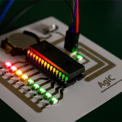 AgIC will die Herstellung elektronische Schaltkreise vereinfachen. Ihr erstes Produkt ist eine Kartusche für leitfähige Tinten, die kompatibel mit handelsüblichen Inkjet-Druckern ist. (Bild: AgIC)