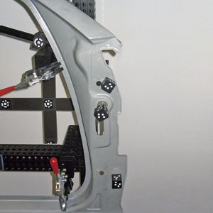 Targetwürfel als Messhilfe für die einfache und präzise Messung von Bauteilbohrungen.
