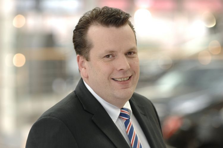 Stefan Jansen ist der neue Leiter der Nutzfahrzeugsparte und ist für die Nfz-Center in Wattenscheid und Essen verantwortlich. (Foto: Lueg)