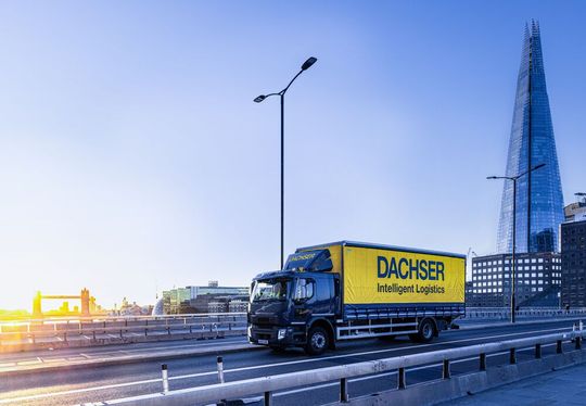 Nicht nur für UK (im Hintergrund die Tower Bridge) ist Smart Border Connect interessant, sondern auch für Drittländer – zum Beispiel bei der Einbindung von weiteren Nicht-EU-Ländern wie der Schweiz und Norwegen.(Bild:  Dachser)